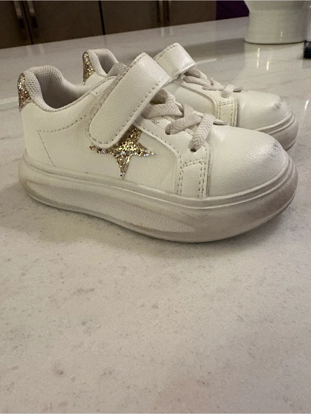 SHEIN white low